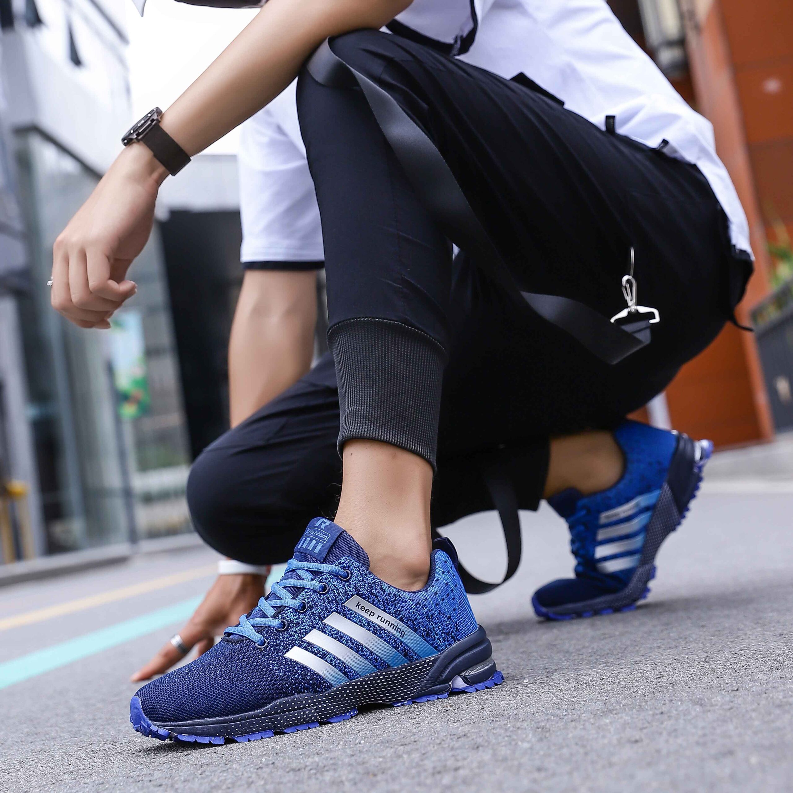 KEEP RUNNING Casual Sports Sneakers KEEP RUNNING Casual Sports Sneakers