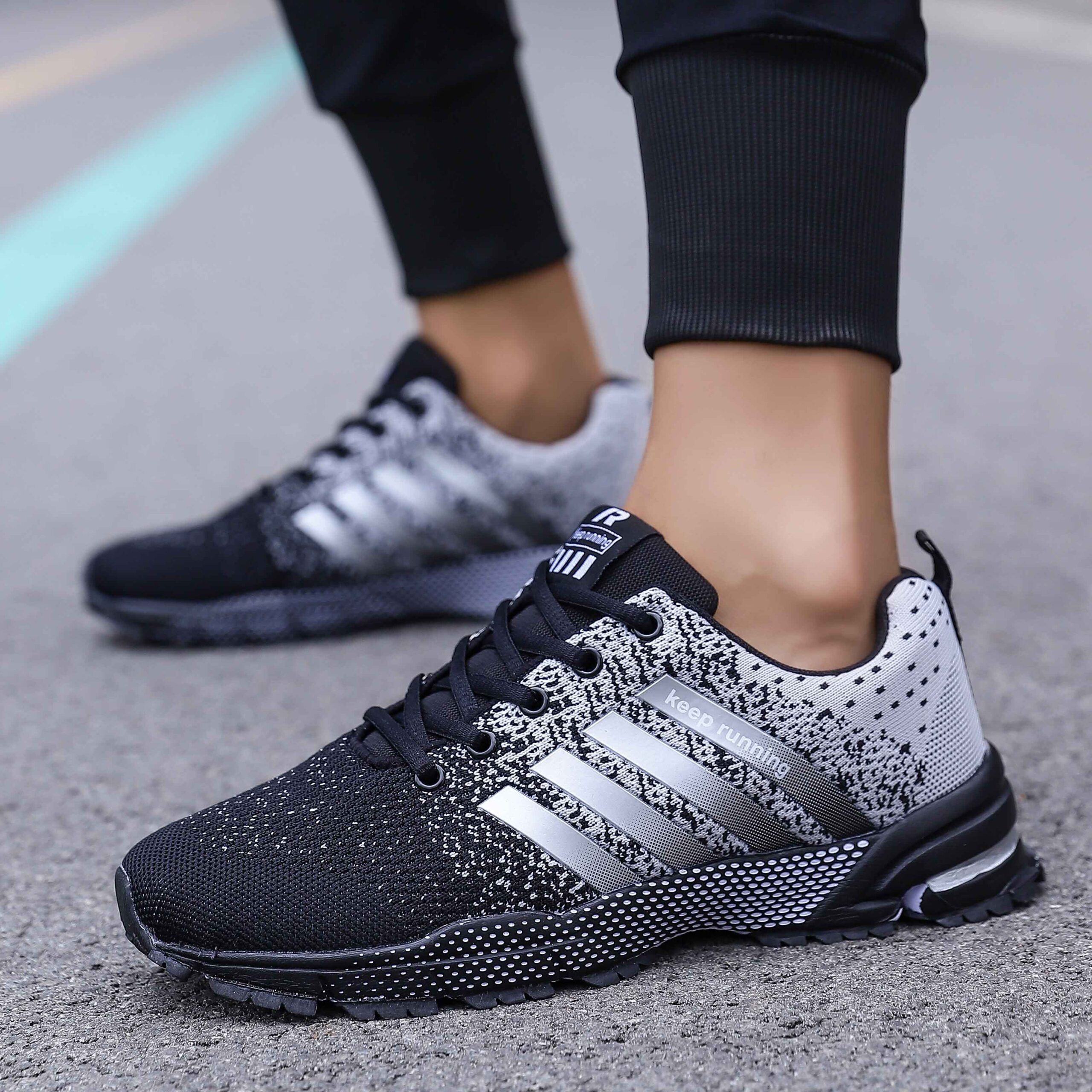 KEEP RUNNING Casual Sports Sneakers KEEP RUNNING Casual Sports Sneakers