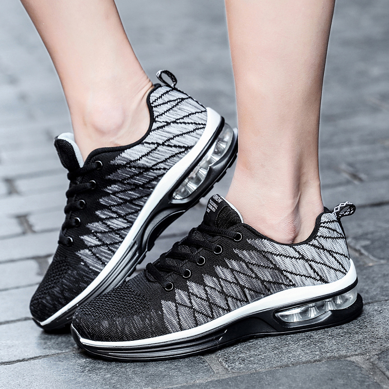 KEEP RUNNING Casual Sports Sneakers KEEP RUNNING Casual Sports Sneakers